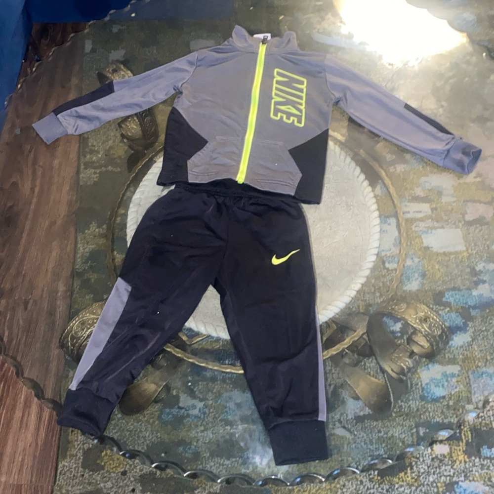 Nike Toddler Tracksuit—Black, Grey, and Green— 2T